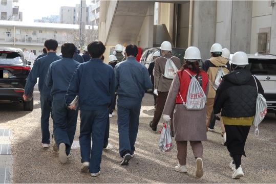 神戸市立科学技術高等学校との合同避難訓練